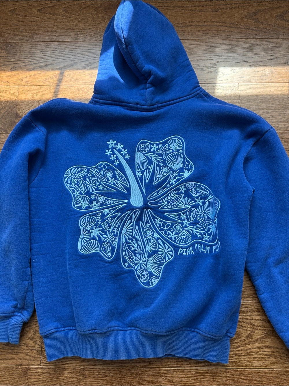 Pink palm puff - Blue Hawaii hibiscus Pullover Hoodie for Women - XS - Picture 5 of 8